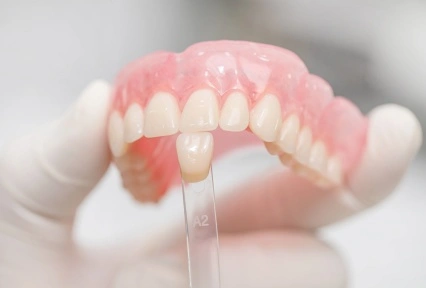 Revelando nuevos dientes de dentadura postiza compuesta: ¡rendimiento cautivador y estética!